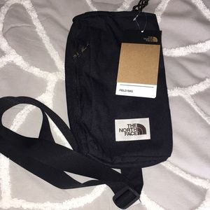 The North Face field bag brand new!! Black
